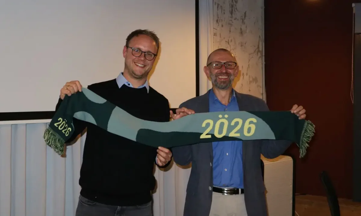 Der grüne Sicherheitsexperte Marcel Emmerich mit Landtagskandidat Artur Eichin im Kutschenhaus beim Rottweiler Kapuziner. Foto: Moni Marcel