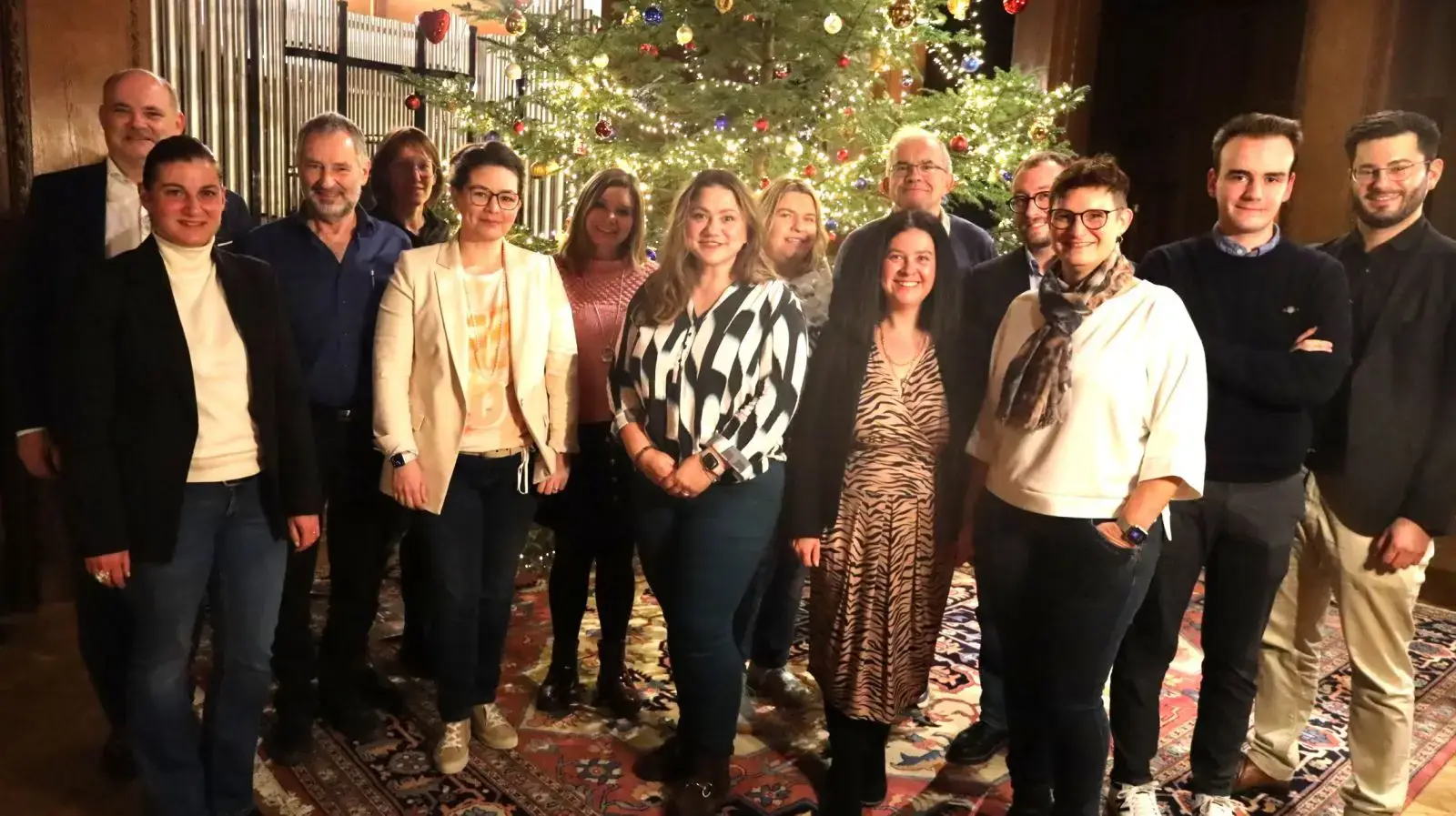Der neu gewählte Vorstand neben dem Kreisvorsitzenden Stefan Teufel (von links), Claudia Hepkeskin-Moosmann, Erwin Fehrenbacher, Anette Fuchs,                                Antonia Hilgert, Carmen Urbat, Tanja Sum-Drews, Sabine Haas, Steffi Spitznagel, Thomas Brantner, Niklas Broghammer,
Alexandra Zink-Colacicco, Maximilian Fuchs, Dominik Dieterle.Foto: CDU