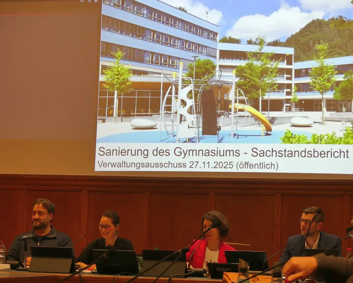 Wieder einmal stand die Sanierung des Schramberger Gymnasiums auf der Tagesordnung. Foto: him