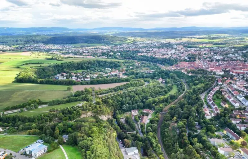 Die Hängebrücke Rottweil: Alles über die spektakuläre „Neckar Line“