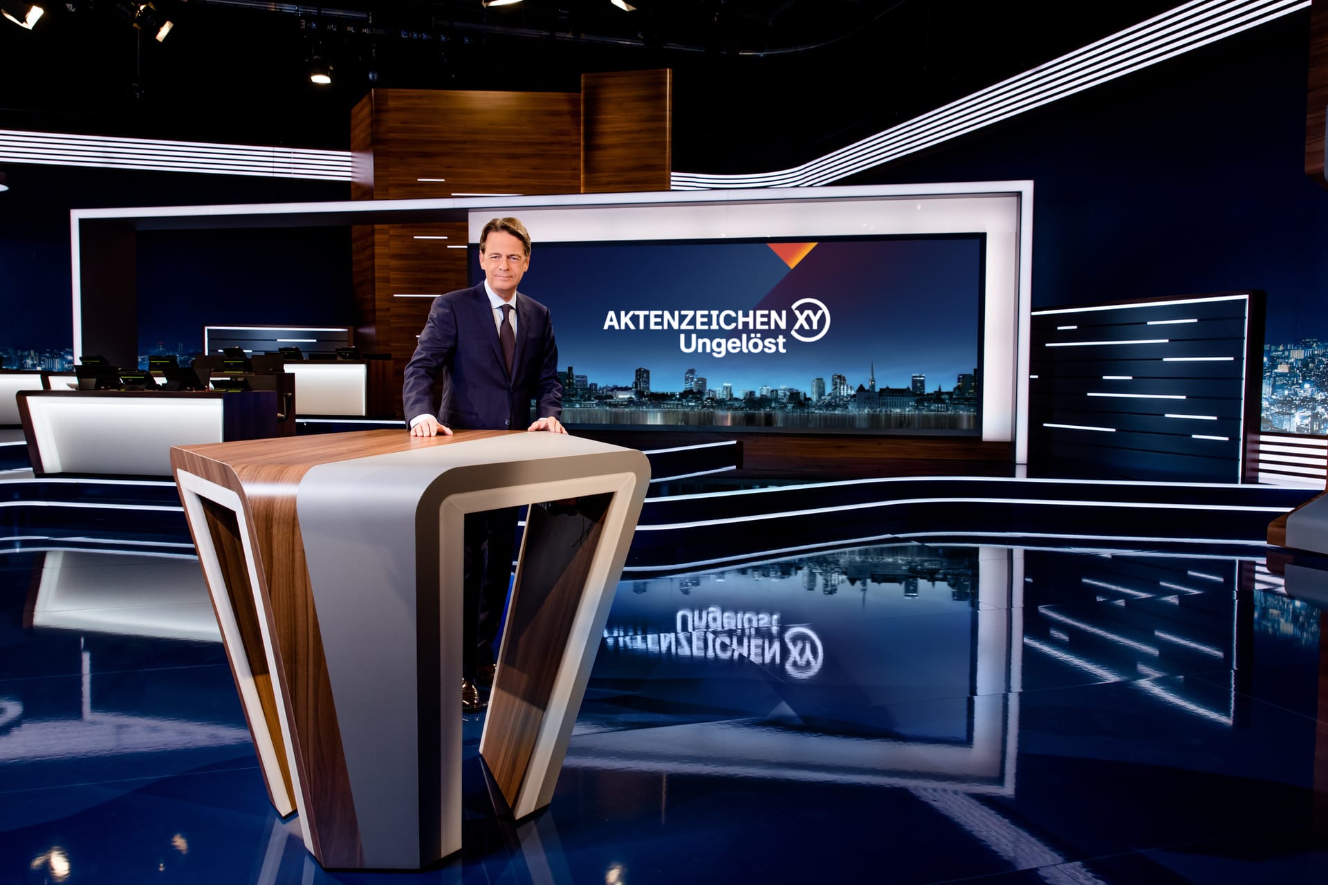 Moderator der Sendung: Rudi Cerne. Foto: ZDF, Nadine Rupp