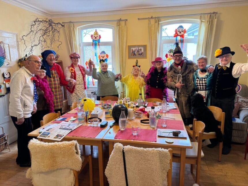 Fröhliche Stimmung in der Tagespflege. Foto: pm