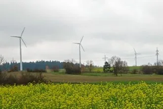 Drei der bestehenden Windräder bei Waldmössingen. Archiv-Foto: him