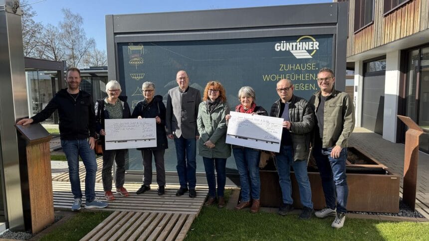 Von links:
Jochen Ziegler (Fa. Günthner), Sigrun Mei, Barbara Haller (beide Wärmestube Rottweil), Friedrich Firnkes (Bürgerverein Altstadt), Kerstin Reiner-Berthold, Anita Hatwagner-Profft, Jens Fehrenbacher (alle drei GV Rottweil), Martin Günthner (Fa. Günthner). Foto: pm