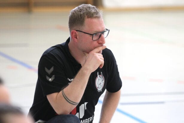 Zurück an alter Stelle: Alexander Hug trainiert ab der kommenden Saison wieder die Damen der SG Dunningen/Schramberg. Saisonzeiel muss der Wiederaufsteig in die Landesliga sein. Foto: pm