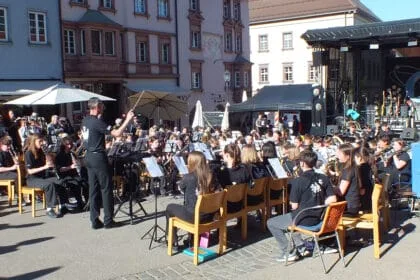 Den Auftakt zu "Jazz in Town" macht gern die Jugendkapelle unter Johannes Nikol. Foto: wede