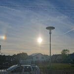 Halo mit Nebensonnen über Rottweil: NRWZ-Leserin Jessica Krumbiegel hat das atmosphärische Phänomen am Donnerstagabend festgehalten. Foto: privat