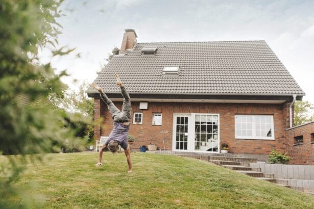 Bausparen bietet, entgegen aller Vorurteile, Sicherheit und Planungsspielraum, gerade in bewegten Zeiten. (Foto: Westend61 / Joseffson)