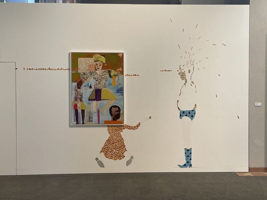 Mensch und Raum in der Kunst: Julia von Troschke führt durch die Ausstellung im Dominikanermuseum (Foto: Städtische Museen / S. Miller).
