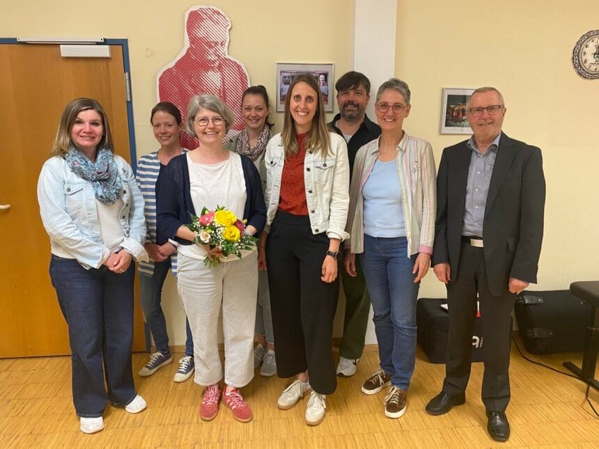 Carmen Urbat, Katharina Hubert, Cathrine Dold, Stefanie Flaig, Carla Kasper-Dieterle, Arkas Förstner, Barbara Kunst (Kassenprüfung) &. Dr. Herbert O. Zinell. Foto: pm