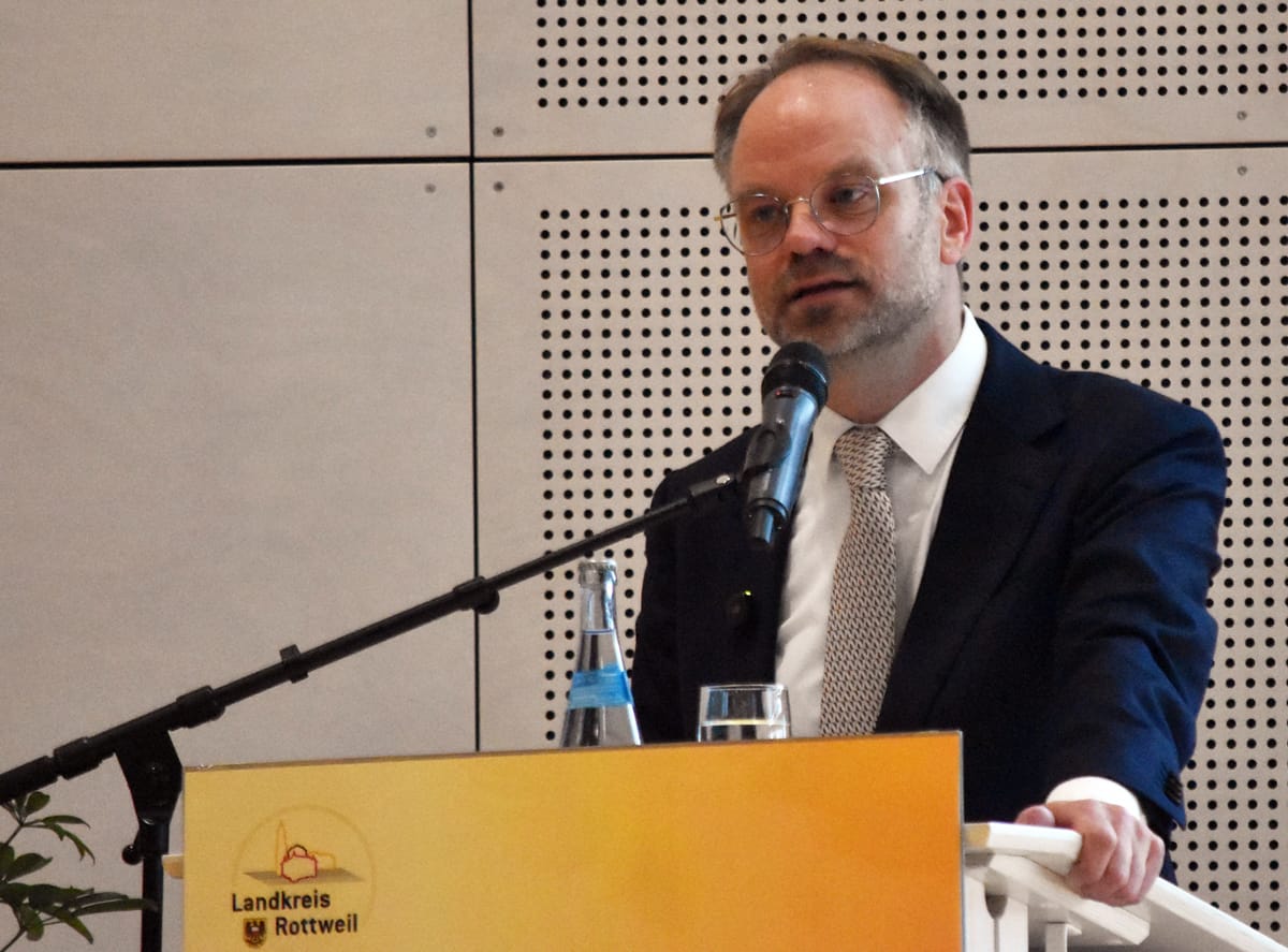 Landrat Keckeisen bei seiner Vereidigung. Archiv-Foto: wede