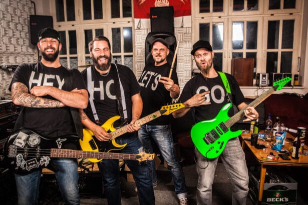 bild band backbone hurts2