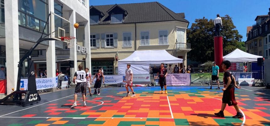 260728 basket team1 und team2 im direkten duell in lörrach