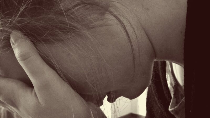 counselling woman 1006100
