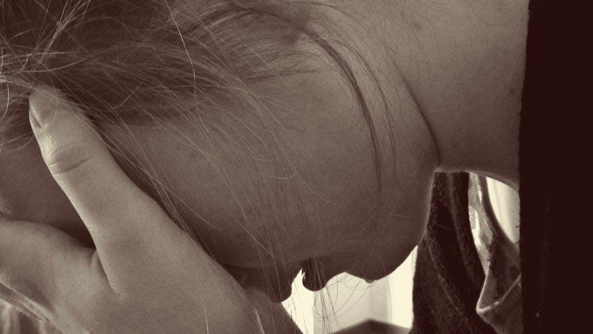 counselling woman 1006100