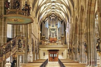 1 heilig kreuz münster rottweil blick zur orgel quer foto hildebrand
