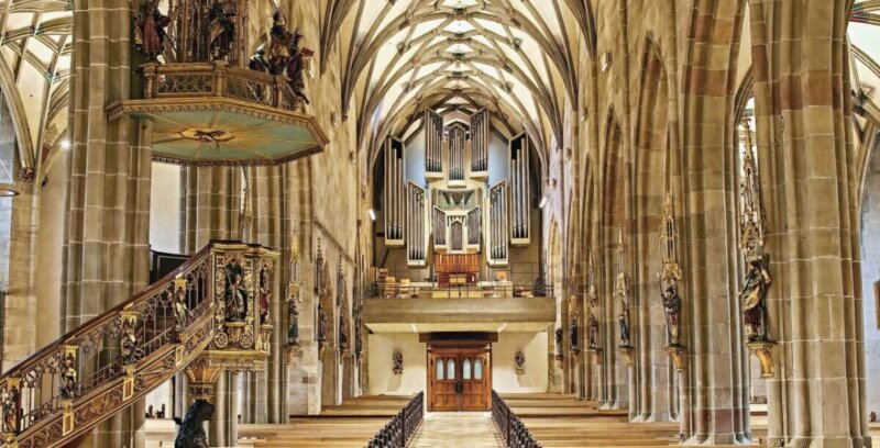 1 heilig kreuz münster rottweil blick zur orgel quer foto hildebrand