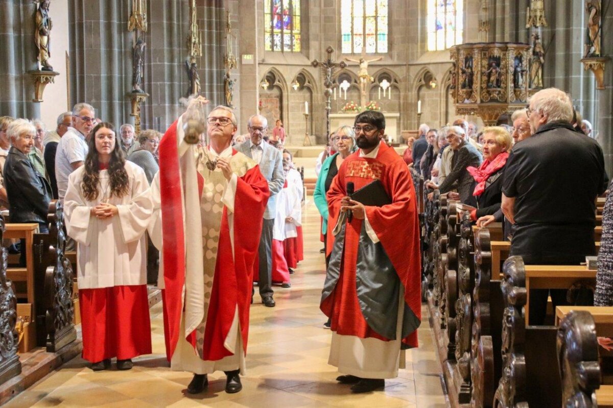2026, 1b segnung der orgel durch pfarrer weber foto berthold hildebrand