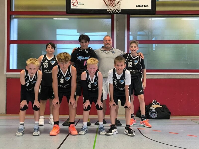 u14 in derendingen mit jona weyler, gani baykara, jonas rottler, umut cilingir, lukas weyler, jonas lauterwein und hugo benner (von links nach rechts)