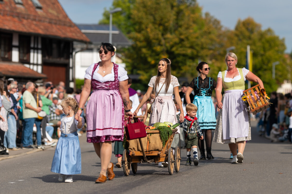 2026.10.02 saukirbe göllsdorf sonntagsumzug 024