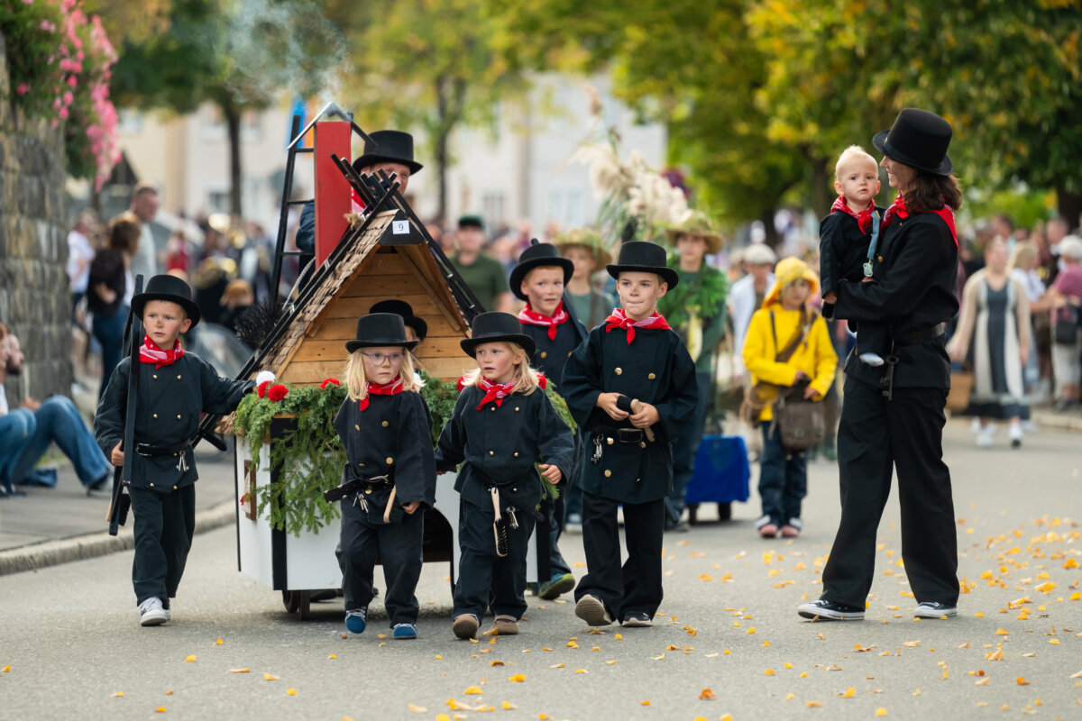 2026.10.02 saukirbe göllsdorf sonntagsumzug 042
