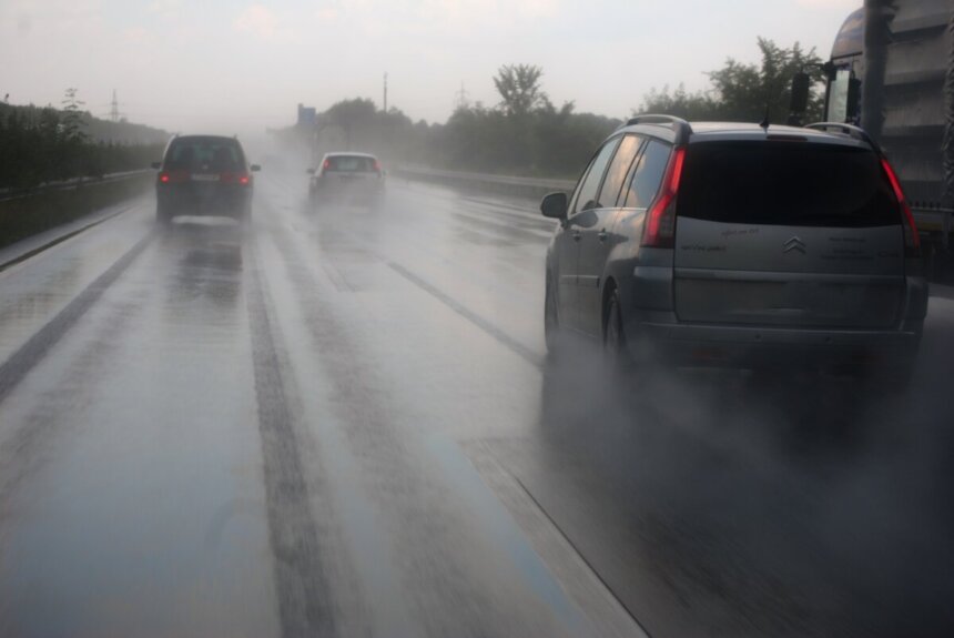 sauerlaender aquaplaning 397359